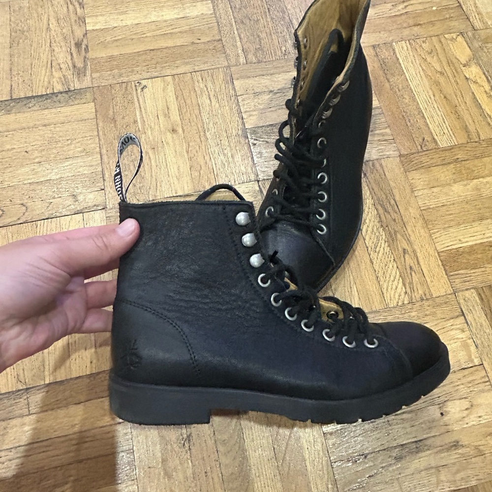 John fluevog shoes size 7